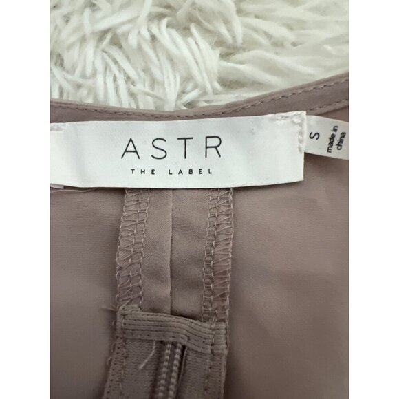 ASTR the label Satin Ruched Cropped Blouse Mushroom Small New Years Party Shiny - Picture 3 of 8